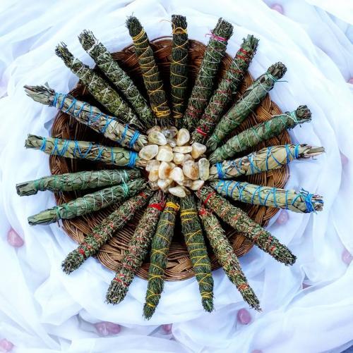 Grass Tree Blend Smudging Wand